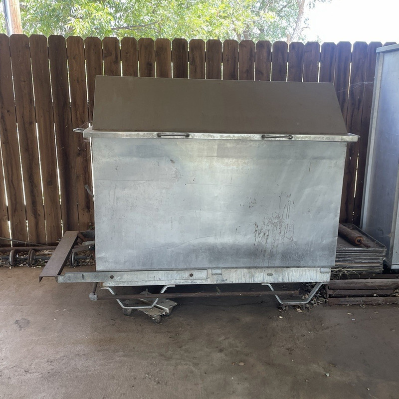 Stainless Steel Hinged w/lid Gas Steamer, cooks up to 15-20 briskets