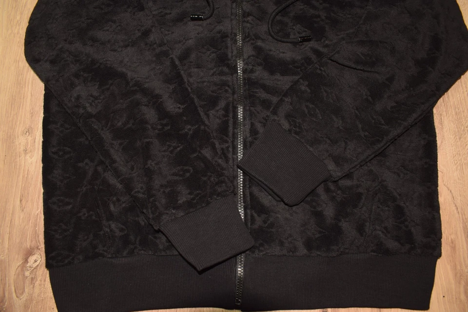 Louis Vuitton 男式黑色 Monogram 卫衣,尺寸 US L — 第 3/4 张图片