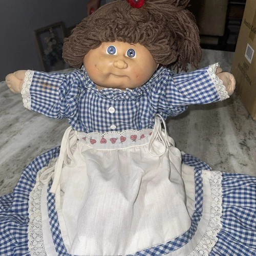 Vintage Cabbage Patch Kids Pioneer Dress Brown Complexion Brown Hair 18 Inches