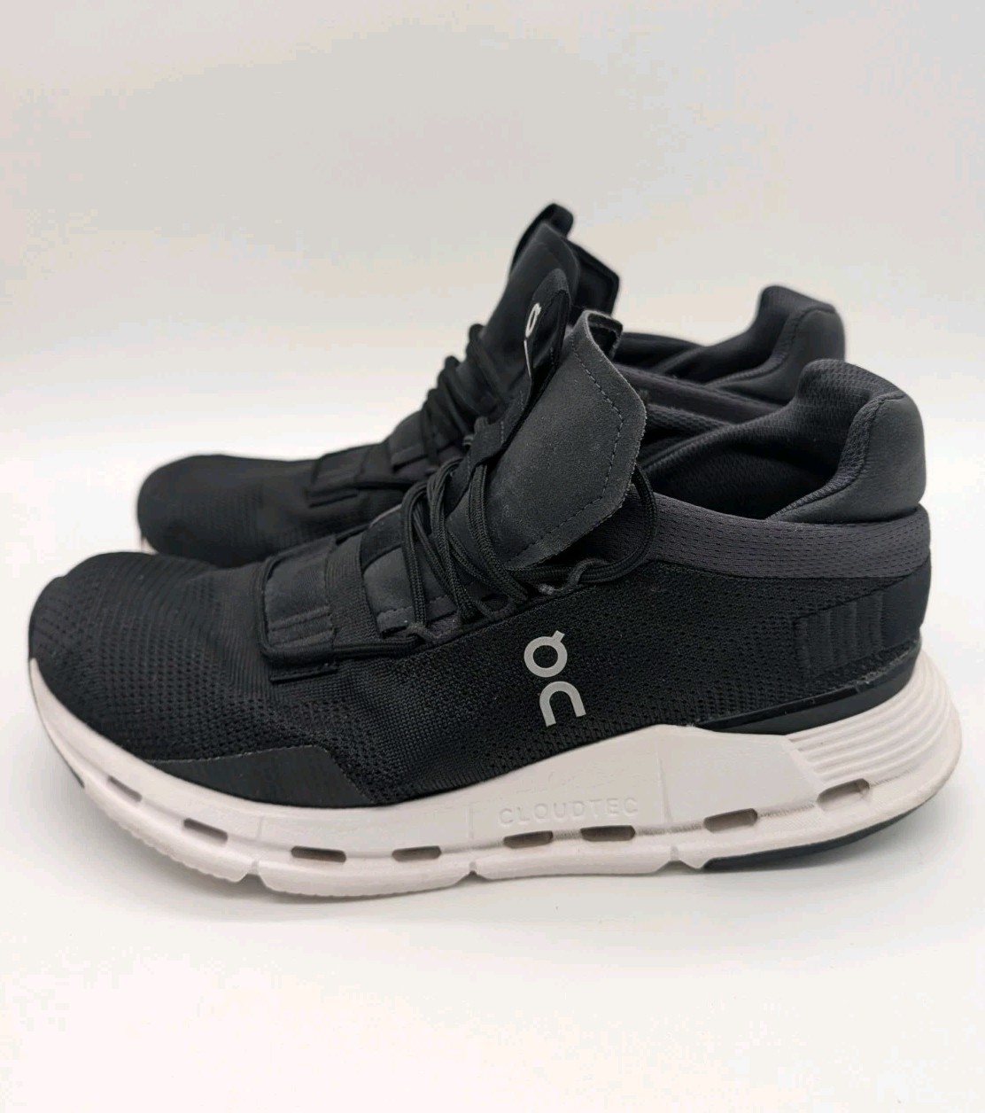 On Cloud Cloudnova Phantom Black Running Athletic… - image 3