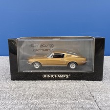 MINICHAMPS 1/43 FORD MUSTANG FASTBACK 867251