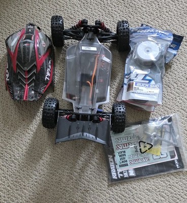 ARRMA 1/8 Scale Typhon 6S  with bonus Proline body and tires - See Description