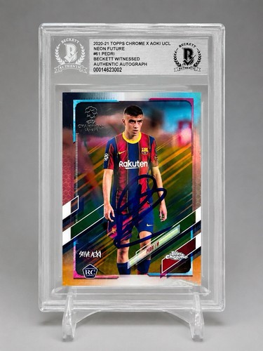Pedri #61 2020 Topps Chrome Steve Aoki UEFA Champions League Neon Futures card
