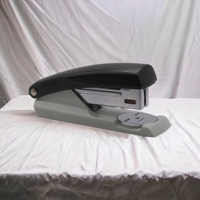 LEITZ Heftgerät Hefter Tacker Nexxt 5501 Heftleistung: 25 Blatt, schwarz Stapler