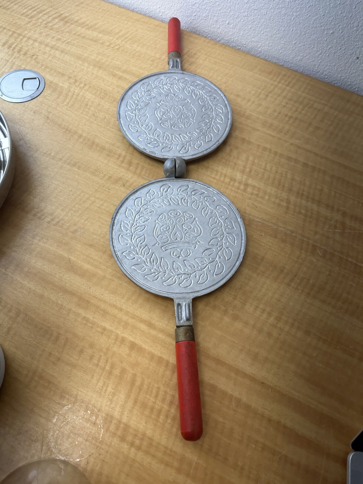 Vintage Scandinavian Krumkake Iron Crepe Pizzelle Nordic Ware Wood