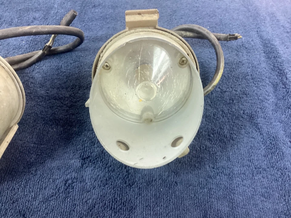 70 luces de señal de giro originales Plymouth Roadrunner GTX Foto 3 de 4