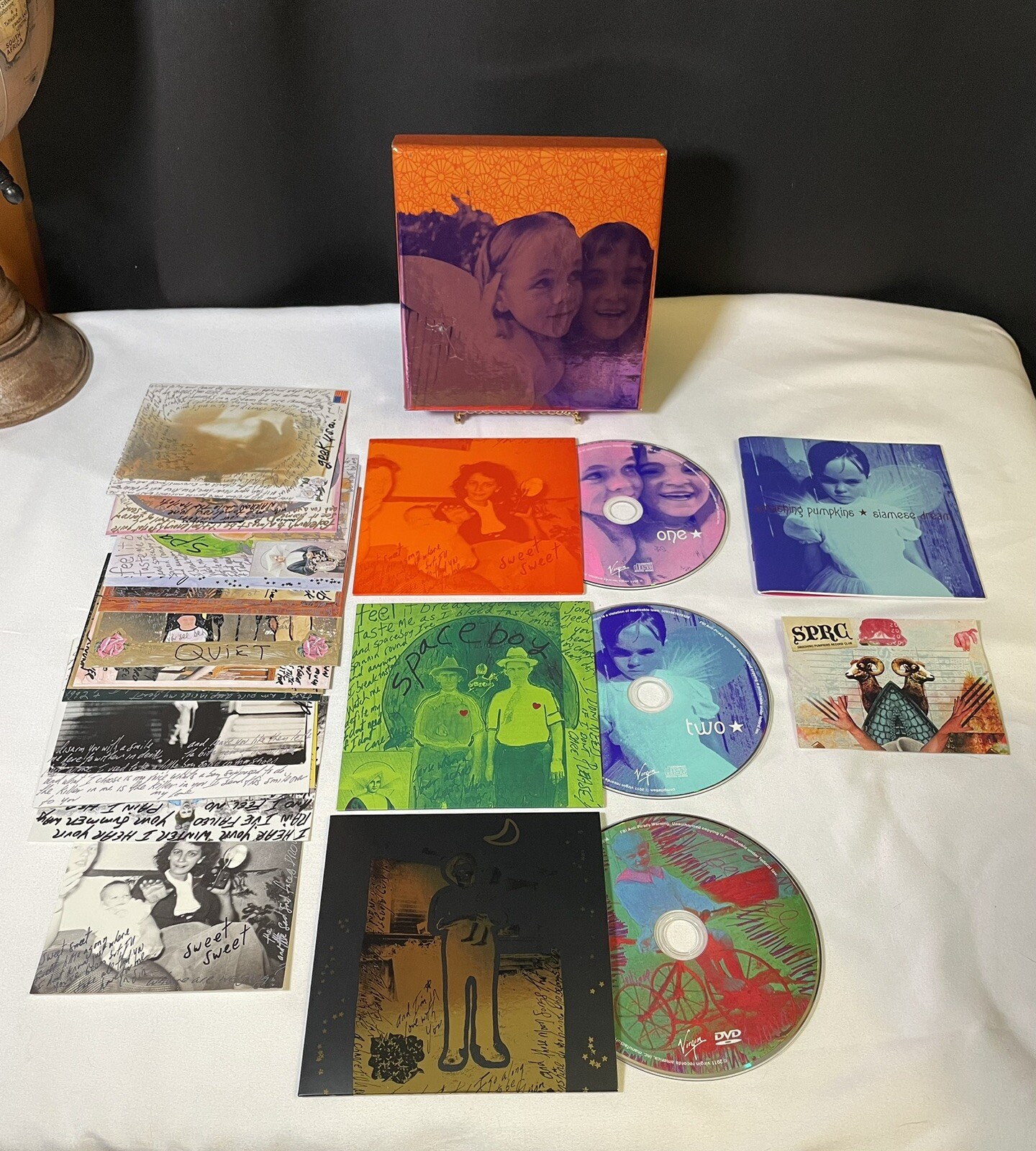 Siamese Dream [Deluxe Edition CD/DVD] [Box] by The Smashing Pumpkins - Complete