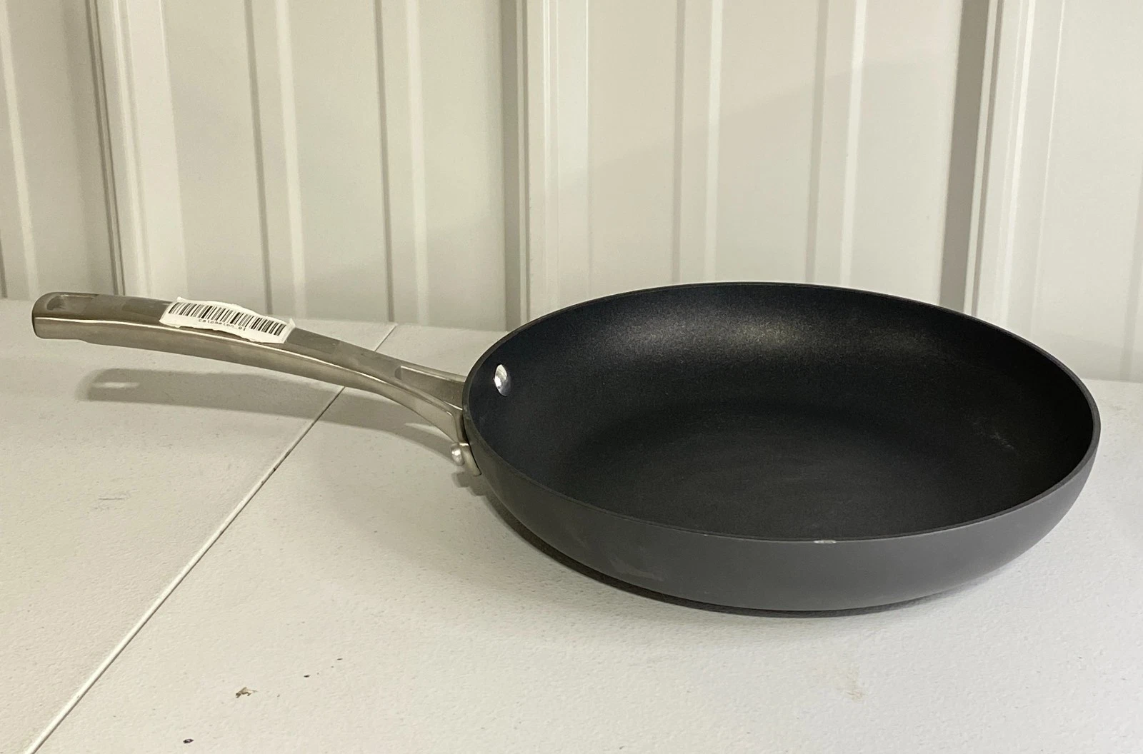 NEW Calphalon CLASSIC - ALUMINUM HARD ANODIZED 10" FRY PAN - NON STICK