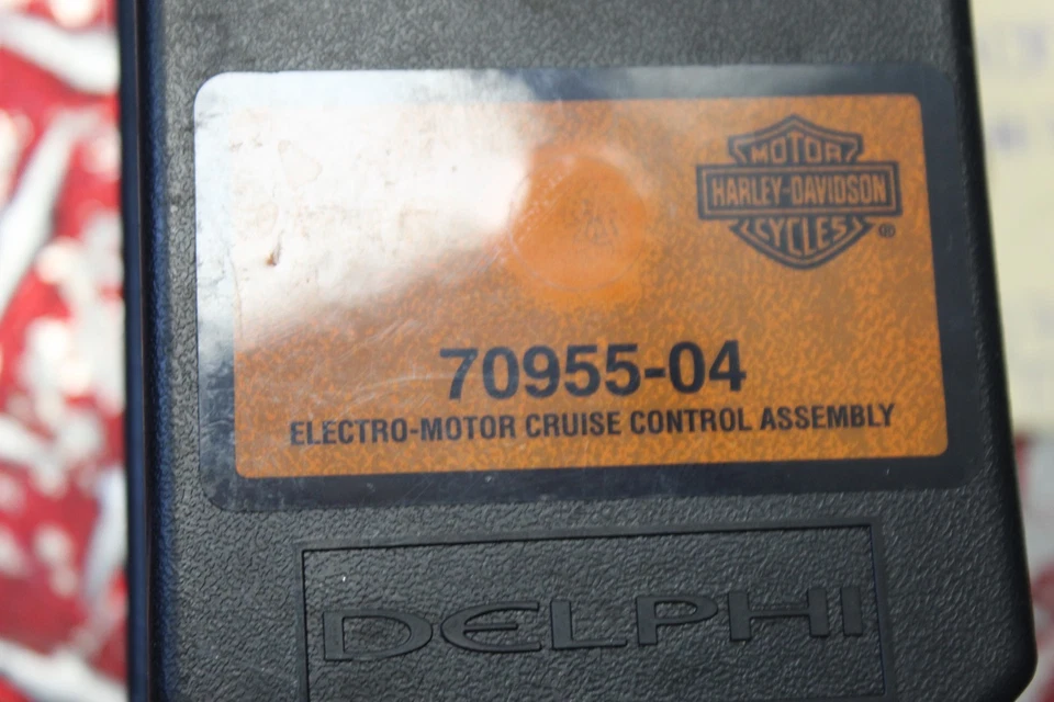 2006 HARLEY DAVIDSON ELECTRA GLIDE OEM CRUISE CONTROL MODULE 70955-04 EG132 - Image 2 of 4