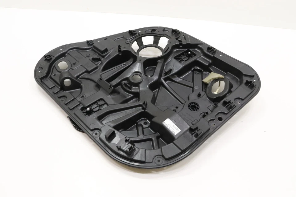 2016 - 2025 VOLVO XC90 PLACA REGULADORA DE JANELA PORTA TRASEIRA DIREITA FABRICANTE DE EQUIPAMENTO ORIGINAL 31349765 - Imagem 4 de 4