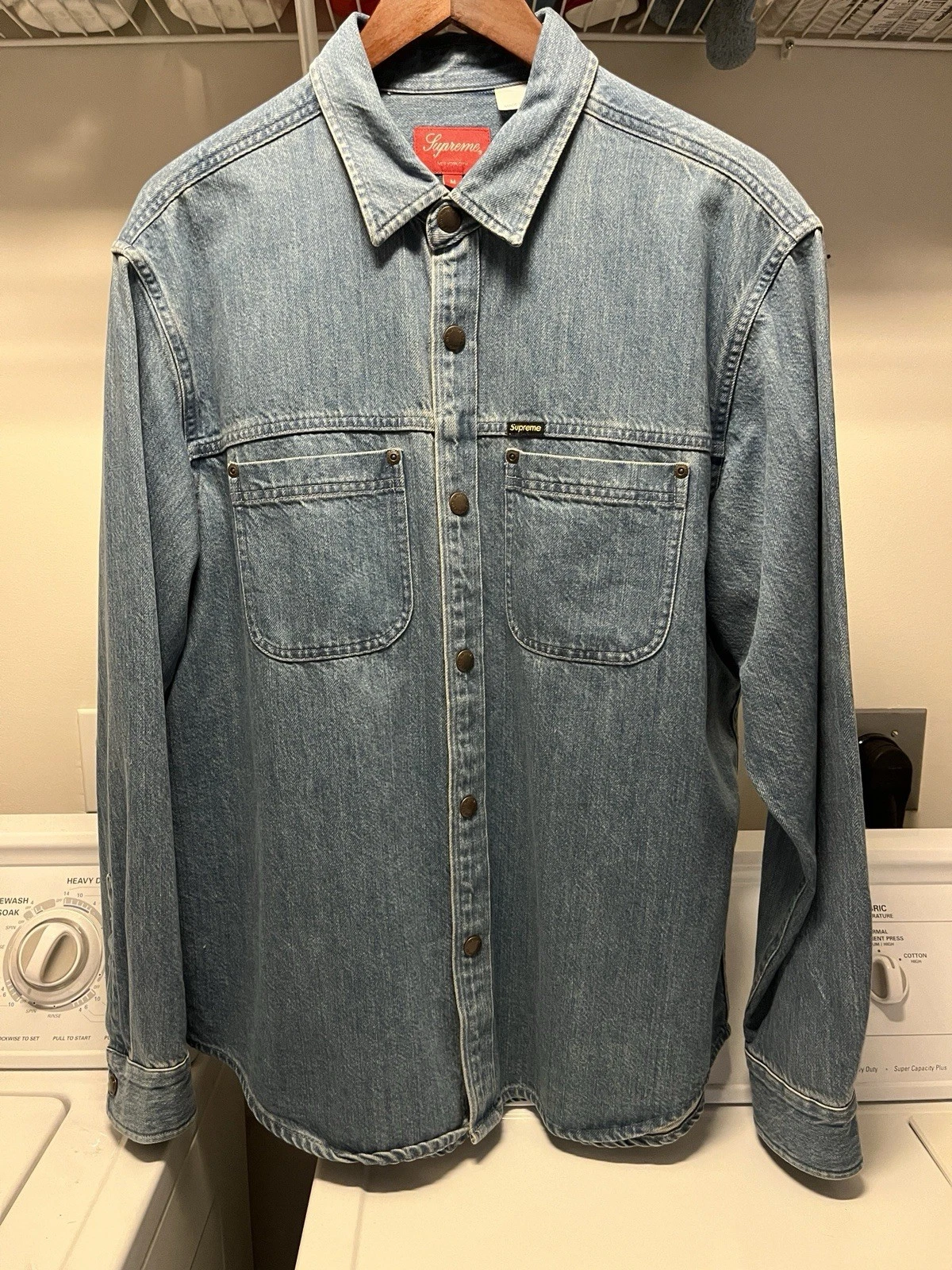 Chemise de travail Supreme Snap (Denim)   FW22   Taille Medium   NEUVE / JAMAIS PORTÉE