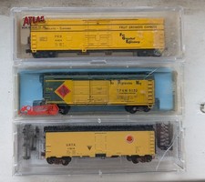 N Scale Model Boxcars Various Brands