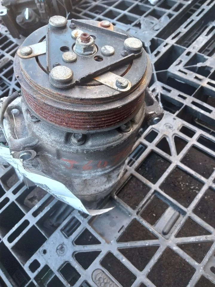 Used A/C Compressor fits: 2017 Volkswagen Passat 2.0L R134A Grade A Foto 2 de 4