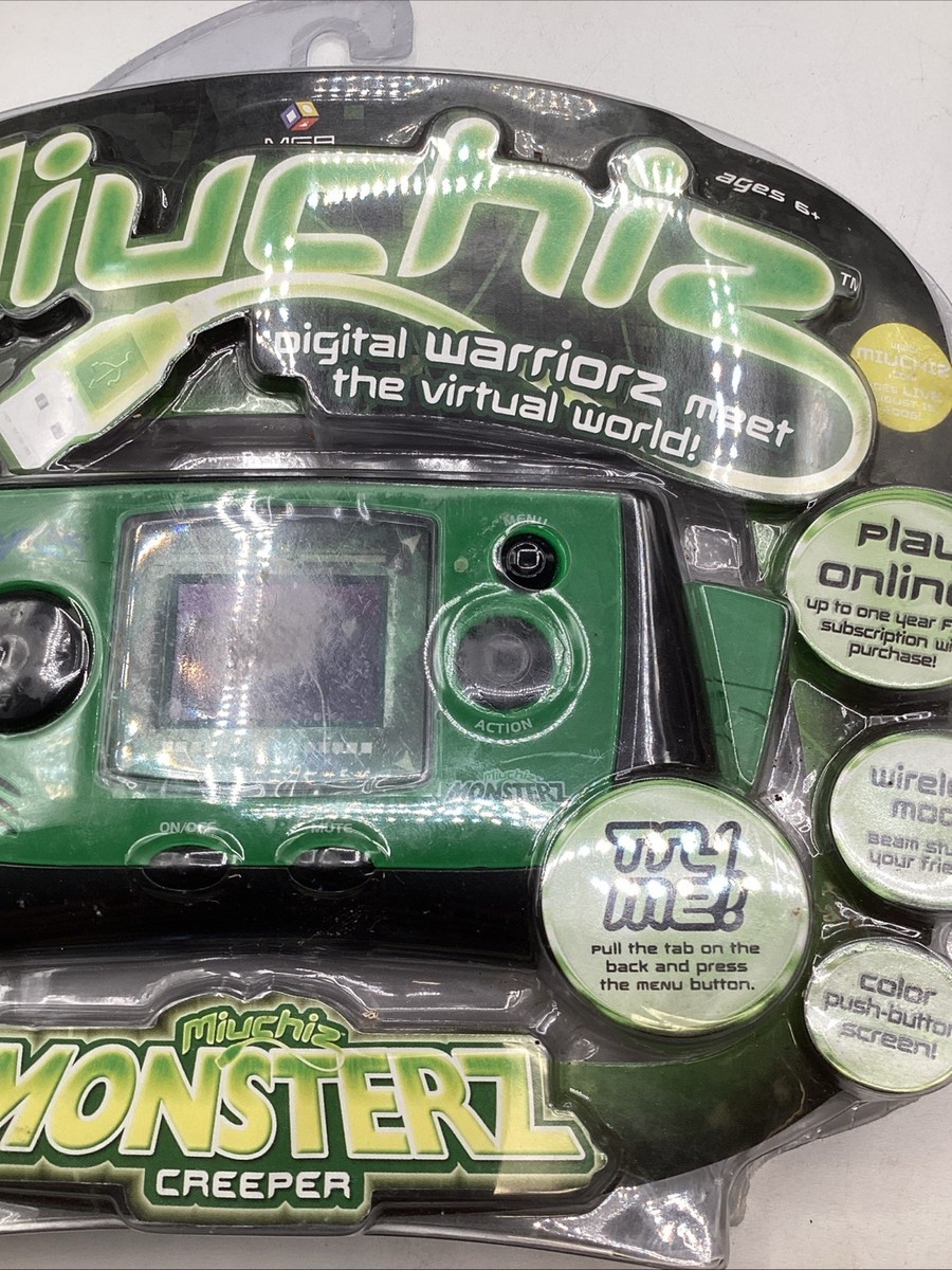 MIUCHIZ Monsterz Creeper Green Handheld Game by MGA Entertainment