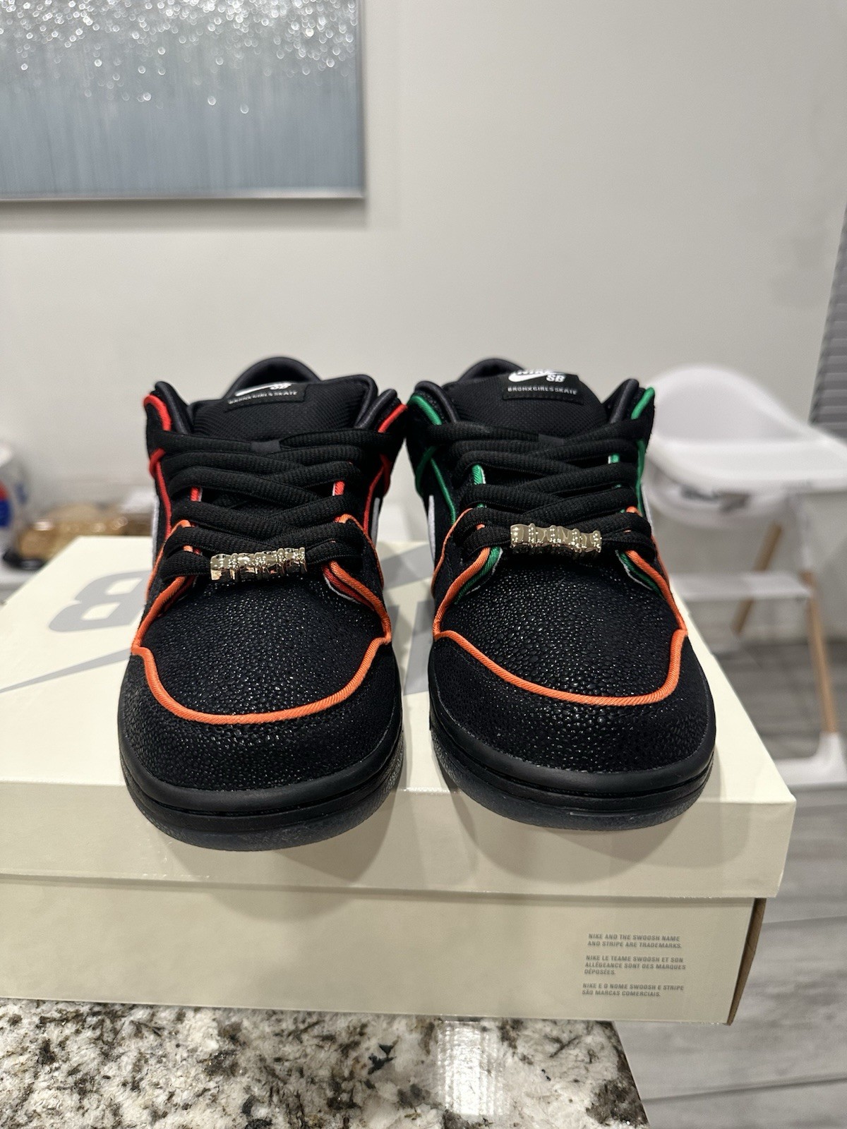 Size 9.5 - Nike SB Dunk Low Pro Bronx Girls Skate Brand New thumbnail 3