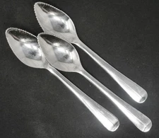 Colonial Pattern Stainless Steel Grapefruit Spoon set of 3.