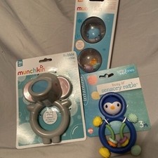 Muchkin Bubble Besties Fun Bundle Bubble Maker, Floating Tub Balls, Tub Rattle