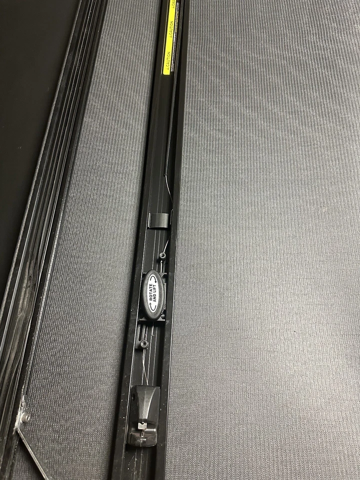 Cubierta de cama Extang TrifectaALX 2022 GMC Sierra 2500HD platón corto. Foto 3 de 4