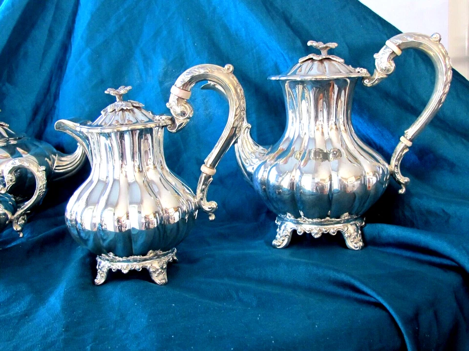 JUEGO DE CAFÉ TÉ 5 PIEZAS PLATA ESTERLINA ABEDUL 119,6 OZ TROY. 3720 gramos Foto 4 de 4