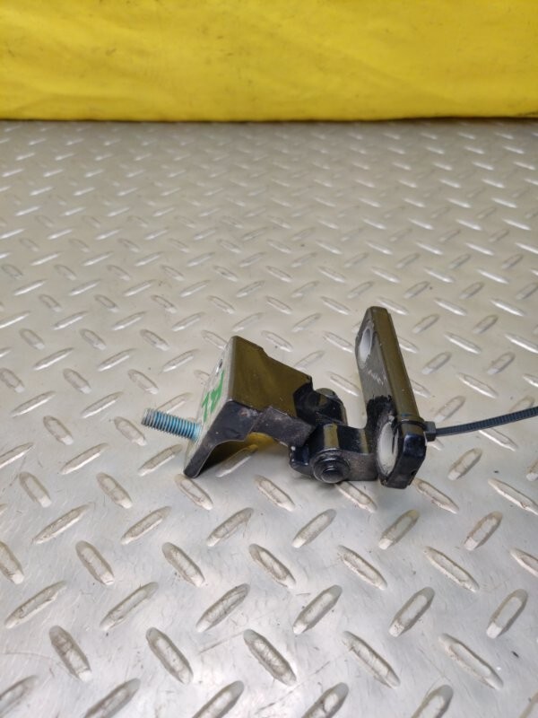 09 08 07 06 05 Bentley Continental Flying Spur Rear Left Door Upper Hinge OEM