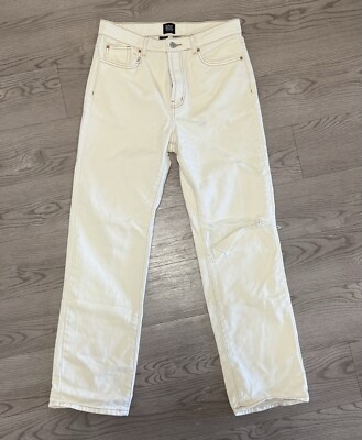 BDG Women s White jeans. New without tags