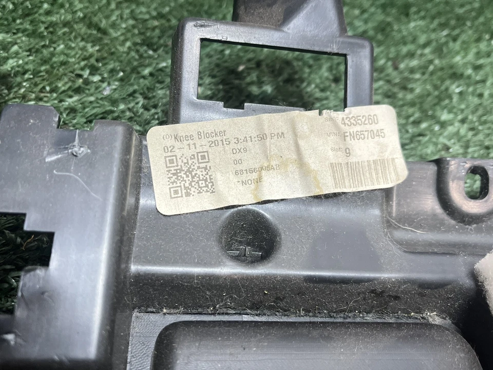 Chrysler 200 2015 2016 2017 bisel de tablero negro cubierta de moldura 5PN38TRMAA fabricante de equipos originales más barato Foto 4 de 4