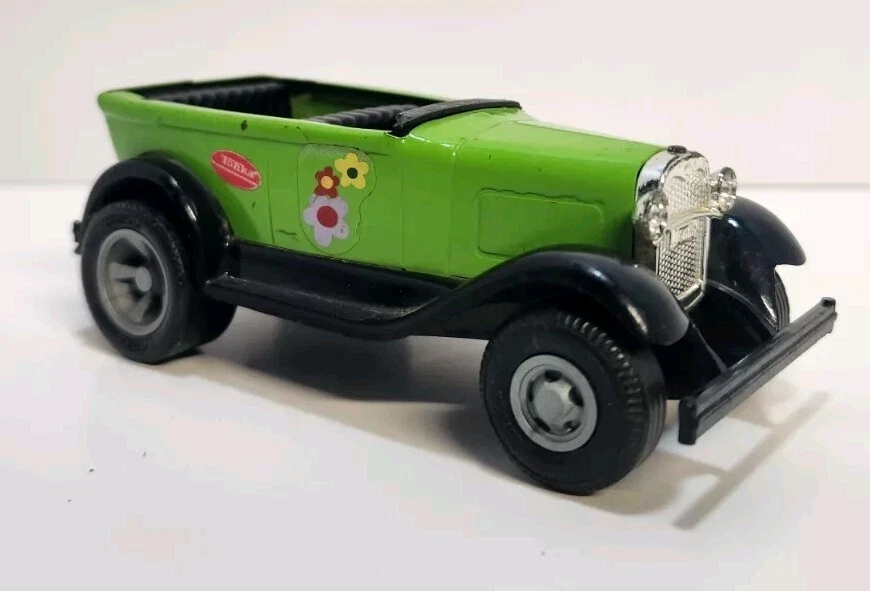 Ford Tonka Stinger Hot Rod modelo A de colección. Coche de juguete verde y negro Foto 3 de 4