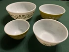 PYREX set of 4 green floral pattern mixing bowls 401, 402, 403, and 404