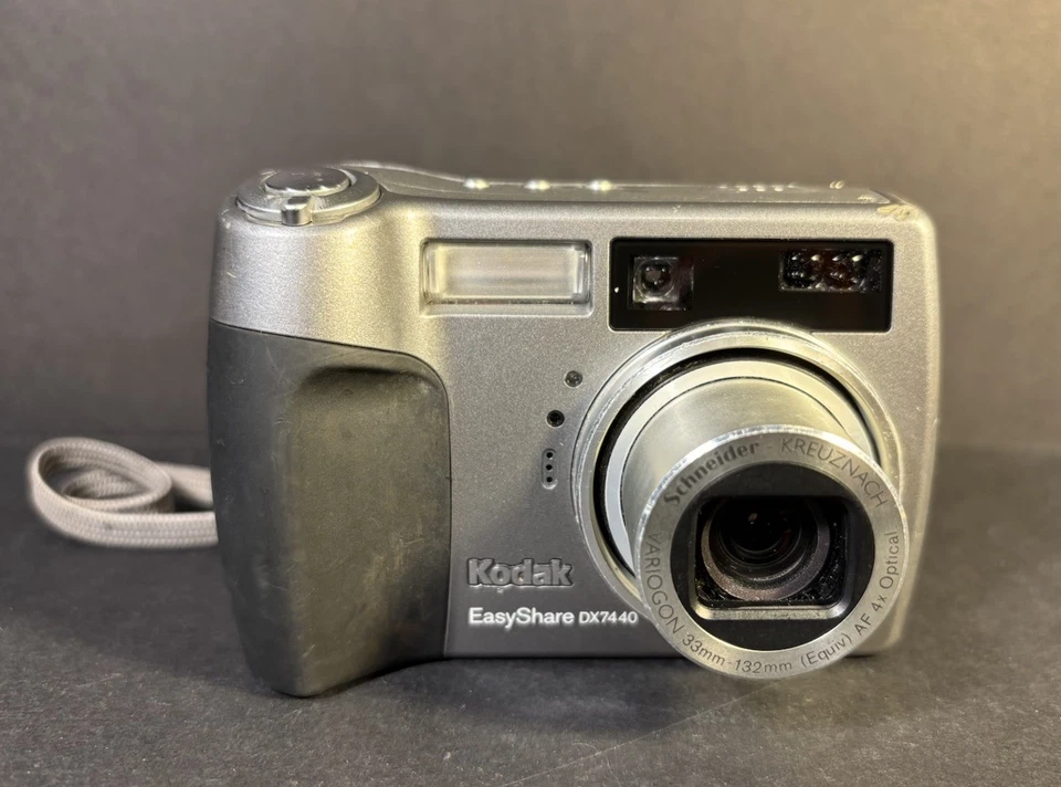 Kodak EasyShare DX7440 Digital Camera 4.0 MP 4X Zoom & Manuel TESTED & WORKING - Image 2 of 4