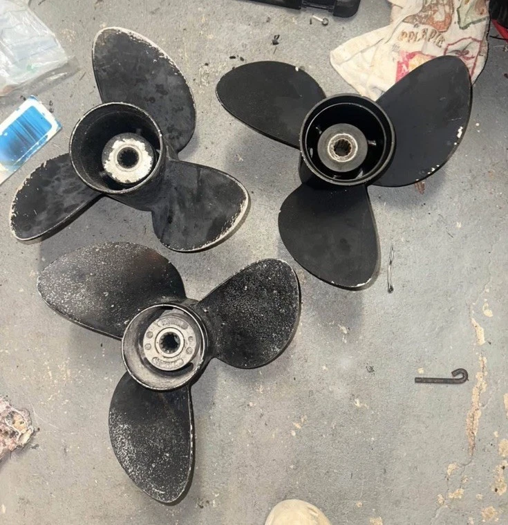 Johnson Evinrude 88 90 115 hp fueraborda V4, 20” unidad inferior caja de cambios pie Foto 2 de 4