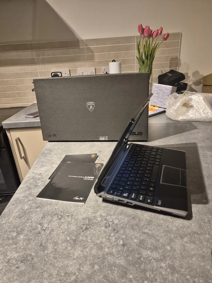 Asus Lamborghini VX6 Netbook Dual Processor, 4Gb Ram + FAST UK 🇬🇧 DELIVERY! - Image 4 of 4
