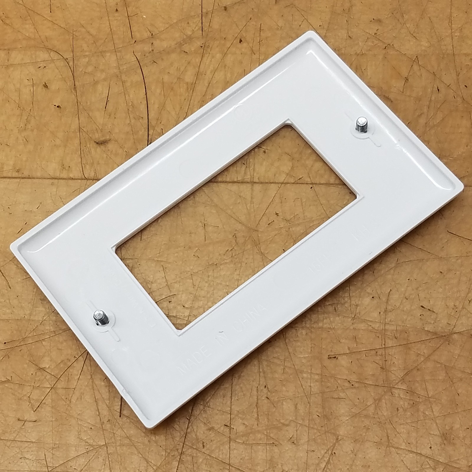 EATON SGF20W Arrow Hart Self-Test Duplex Receptacle, 20A, 125VAC - NEW