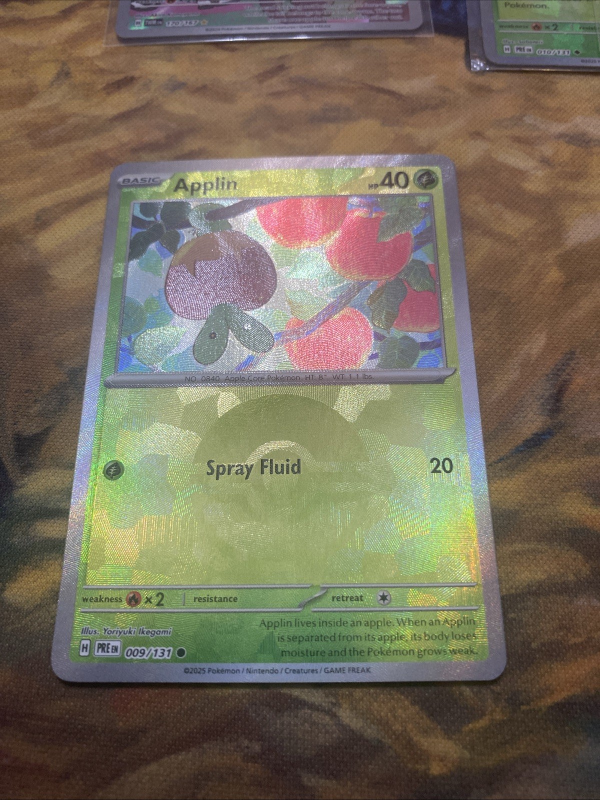 Applin (Poke Ball Pattern) 009/131 Holo Common Prismatic Evolutions Pokemon NM