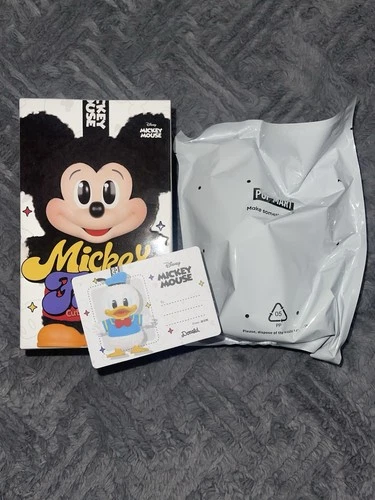 Pop Mart Disney Mickey Family Cute Together Keychain Donald Duck [SEALED BAG ]