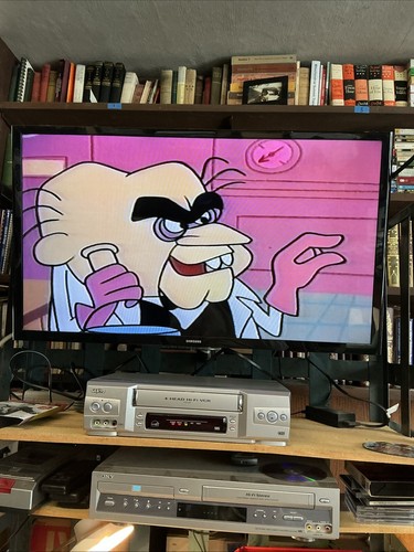 Sanyo VWM-800 4-HEAD HI-FI VCR Video - No Remote Working, Heads Cleaned