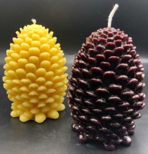 Pine Cone Beeswax Candle / Cabin Decor / Rustic Decor / Chri