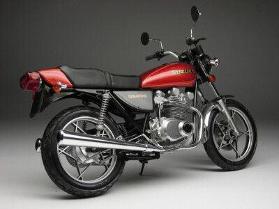 Rare Item Aosima 1/12 Scale Suzuki GS400E Bike Model Kit from