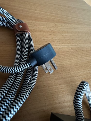 Native Union Smart Hub Bridge - USA power connection- Fast Charging - Picture 5 of 7