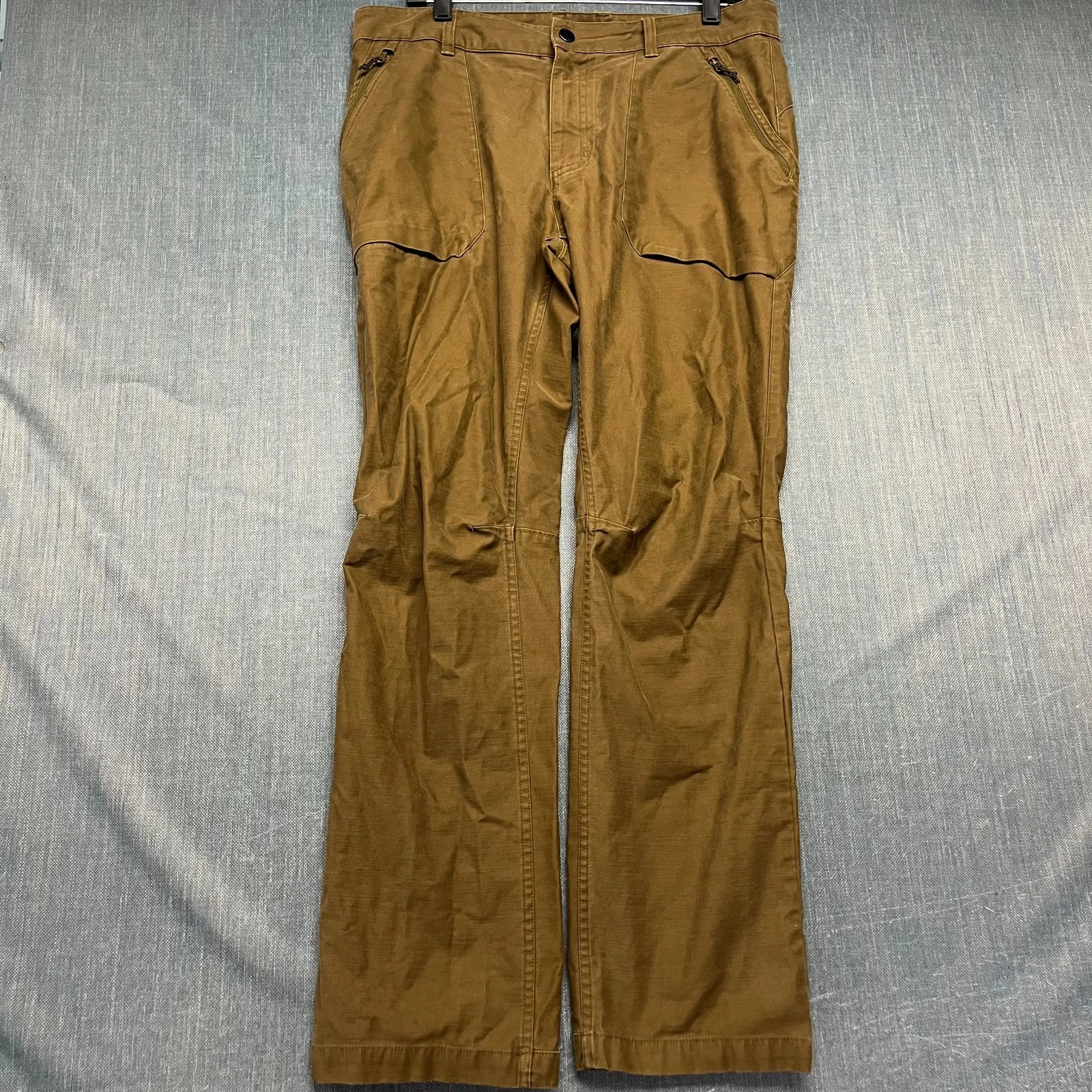 Mountain Hardwear Men's Pants Size 34 Olive Hiking Utility Outdoor Cargo Casual
