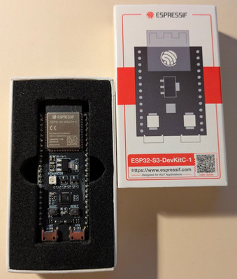 ESP32-S3-DevKitC-1-N32R8V