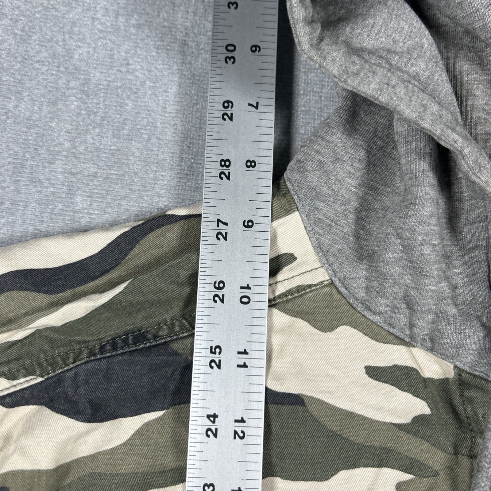 H & M W DIVIDED Womens Size 10 Jacket Button Up Camo Hood thumbnail 9