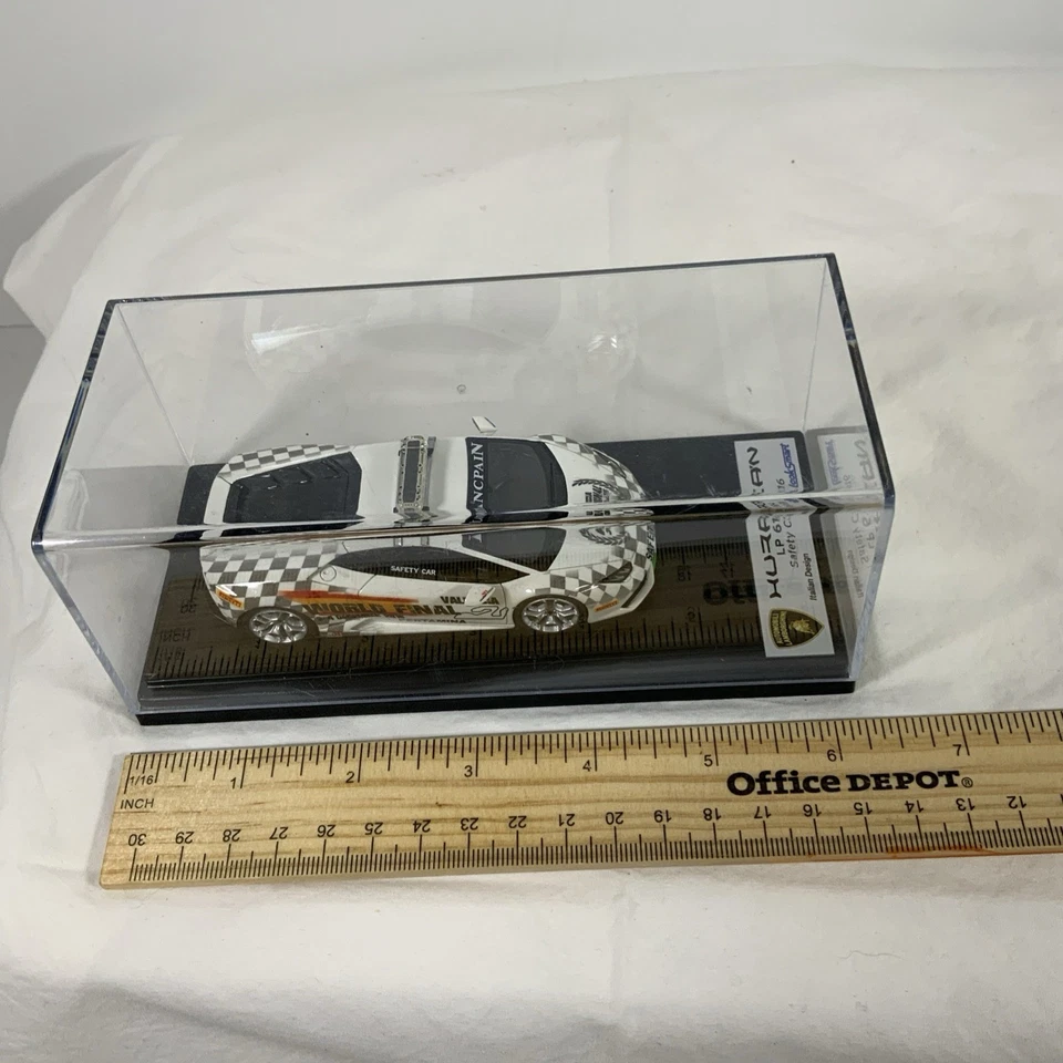 looksmart 1/43 lamborghini Huracan LP 610-4 2016 Safety Car Rare - Image 2 of 4