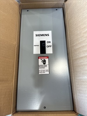 Siemens ITE E2N1S 100 Amp 600 Volt NEMA 1 Indoor Circuit Breaker Enclosure 
