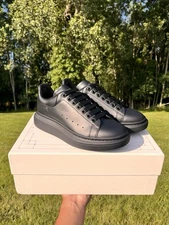 Men's Alexander McQueen Oversized Sneaker Black/Black - Size EU 41