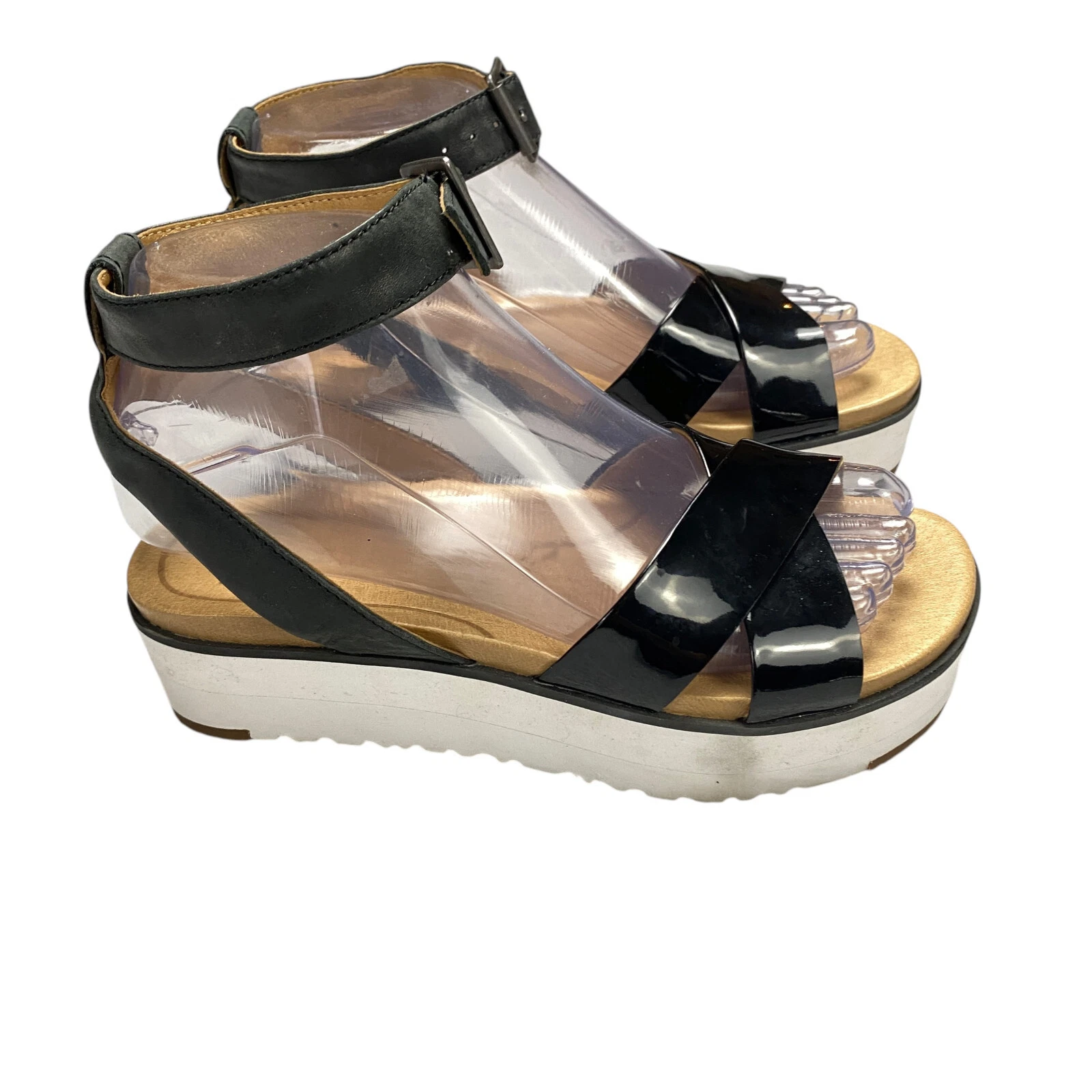 Sandali Ugg Tipton colore vernice pelle plateau donna taglia 6 us neri
