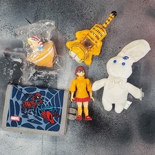 Vintage Toy Lot Random Toys Action Figures Scooby doo Garfield spiderman 1120L