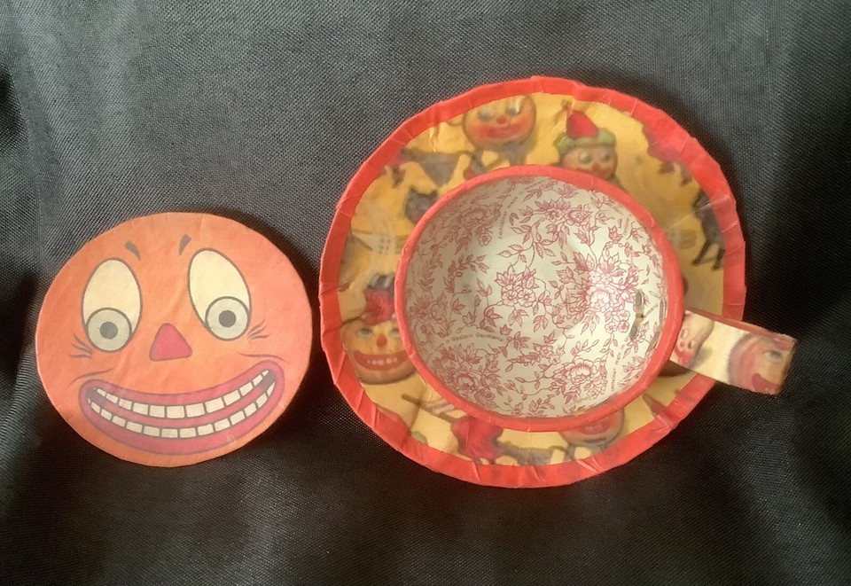 Vintage Style Halloween Papiermâché Cup & Saucer Candy Container West