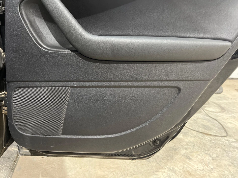 2009 - 2013 Audi A3 Passenger RH Right Black Rear Door Trim Panel Foto 4 de 4