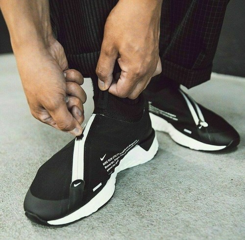nike react city on feet