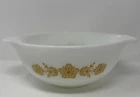 Pyrex 443 Butterfly Gold Cinderella Mixing Bowl 2 1/2 QT